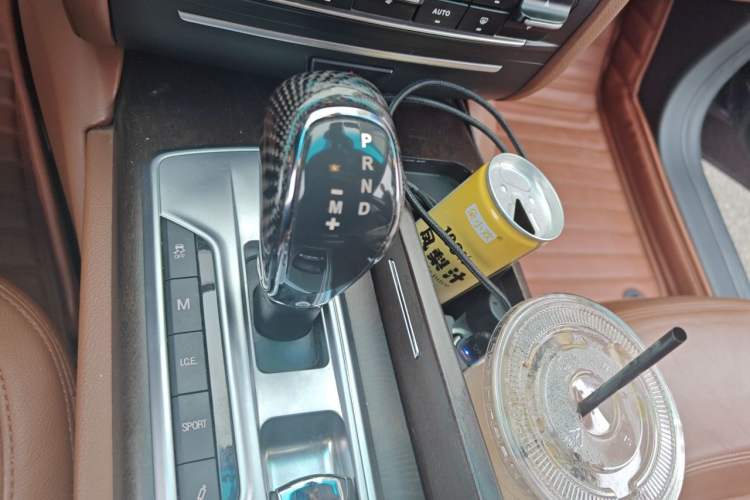 Used Maserati President 2013 3.0T Standard Model Gear Lever