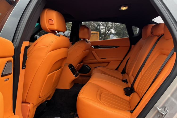 Used Maserati President 2013 3.8T Standard Model Interior 3
