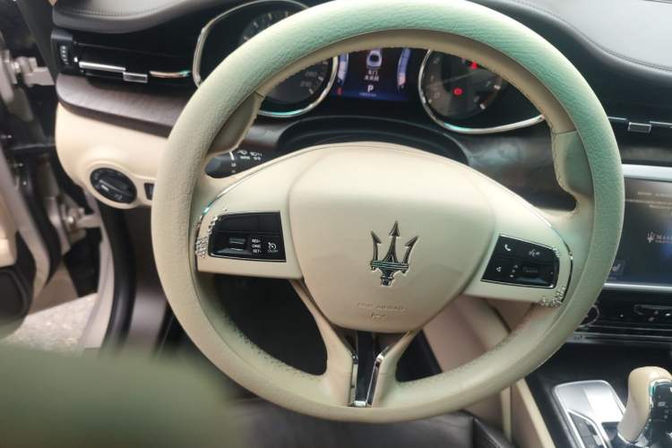 Used Maserati President 2013 3.0T Standard Model Steering Wheel