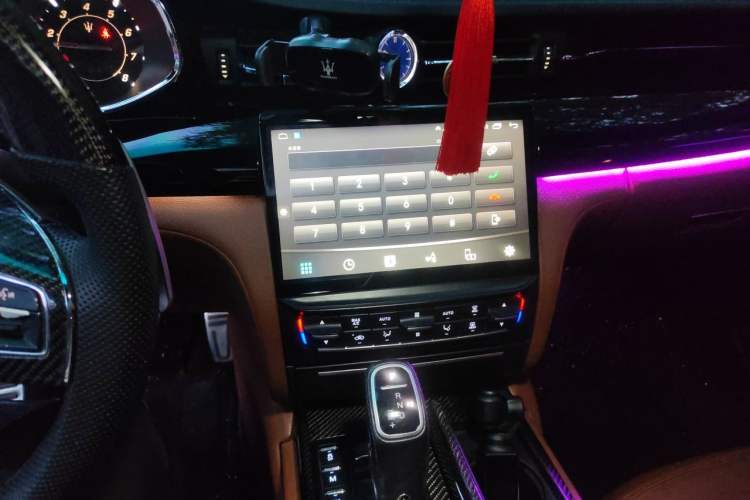 Used Maserati President  Audio And AC Panel