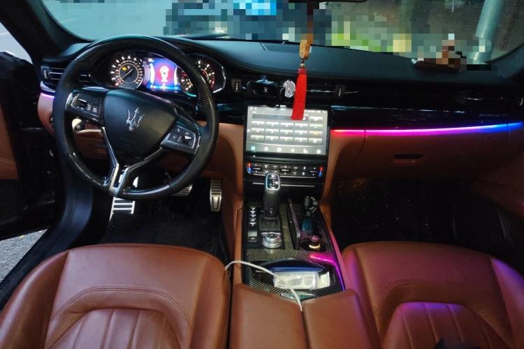 Used Maserati President  Center Console