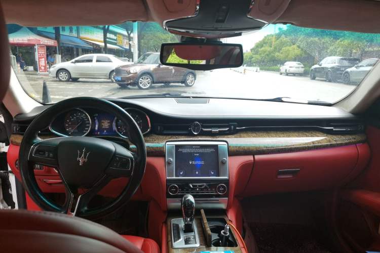 Used Maserati President  Center Console