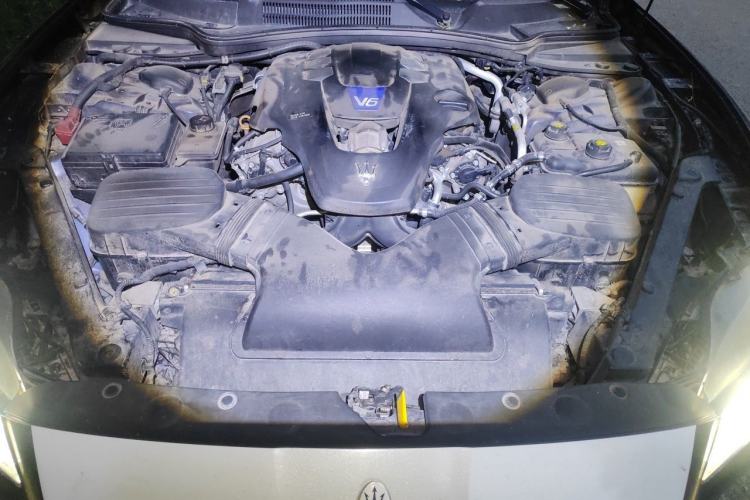 Used Maserati President  Engine Bay