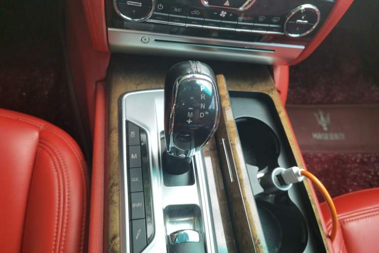 Used Maserati President  Gear Lever