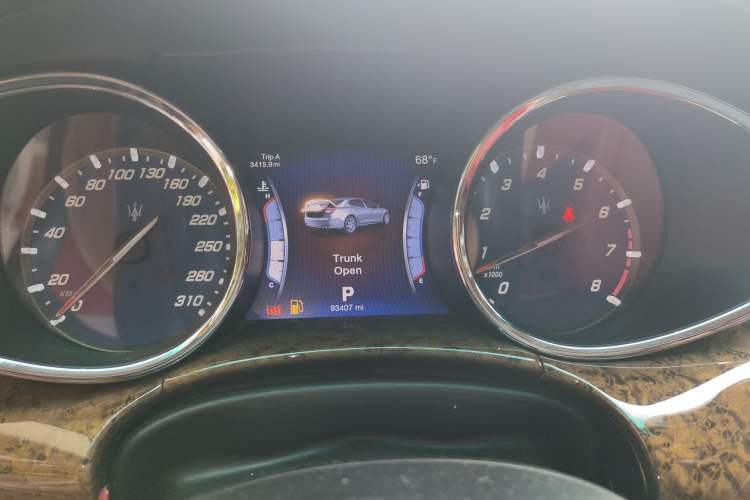 Used Maserati President  Instrument Cluster