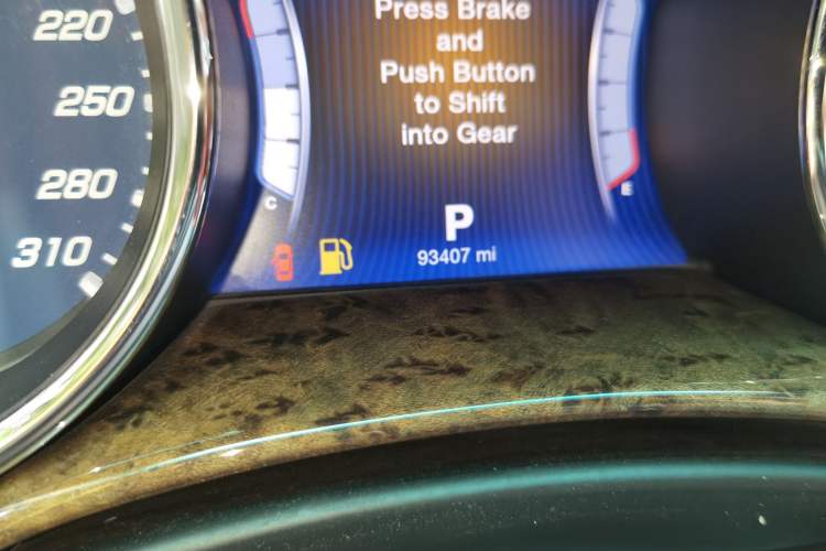 Used Maserati President  Odometer Close Up