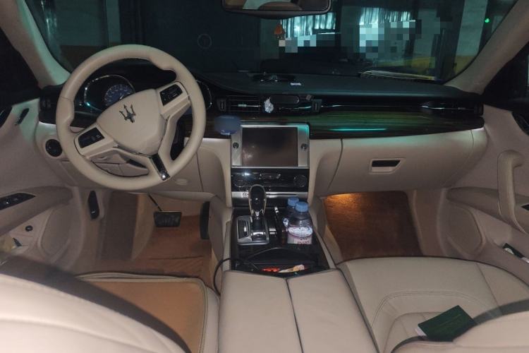 Used Maserati President  Center Console