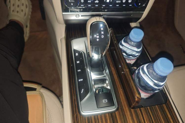 Used Maserati President  Gear Lever