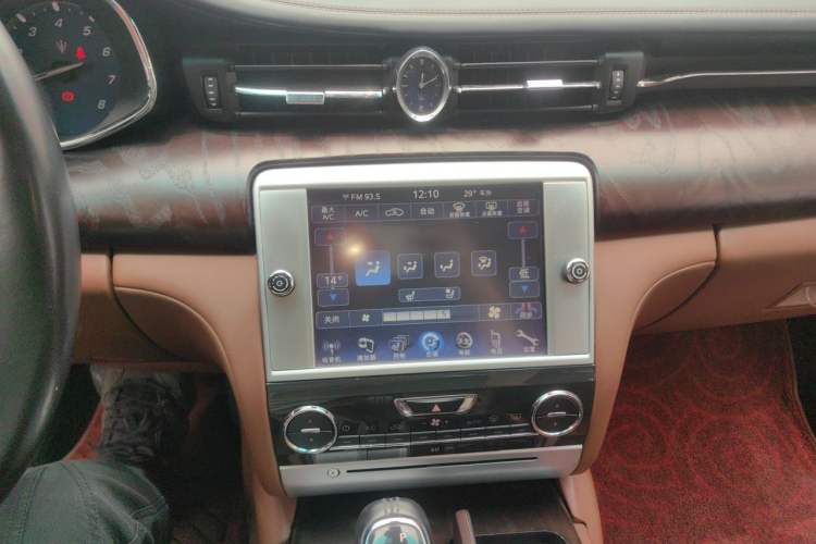 Used Maserati President 2015 3.0T Standard Model Audio And AC Panel