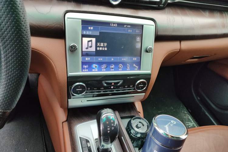 Used Maserati President 2015 3.0T Standard Model Audio And AC Panel