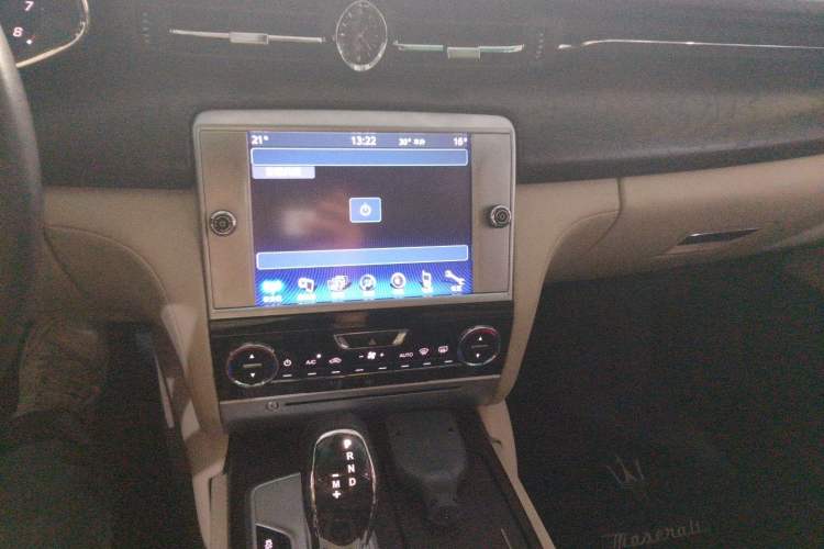 Used Maserati President 2015 3.0T Standard Model Audio And AC Panel