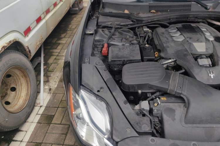 Used Maserati President 2015 3.0T Standard Model Engine Bay Right