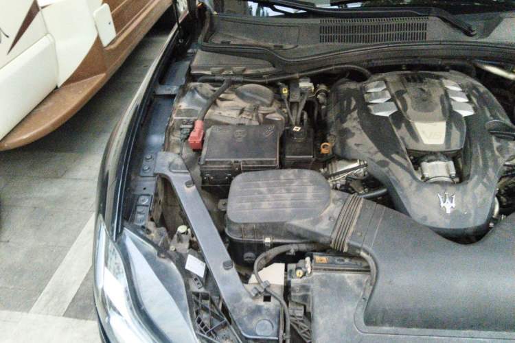 Used Maserati President 2015 3.0T Standard Model Engine Bay Right