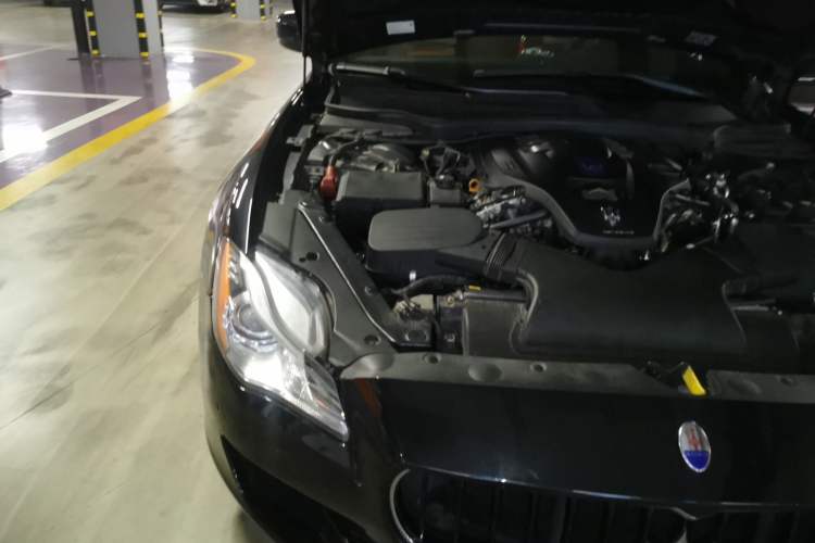 Used Maserati President 2015 3.0T S Q4 Engine Bay Right