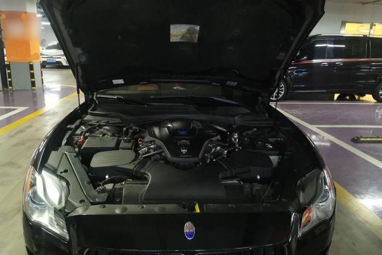 Used Maserati President 2015 3.0T S Q4 Engine Bay