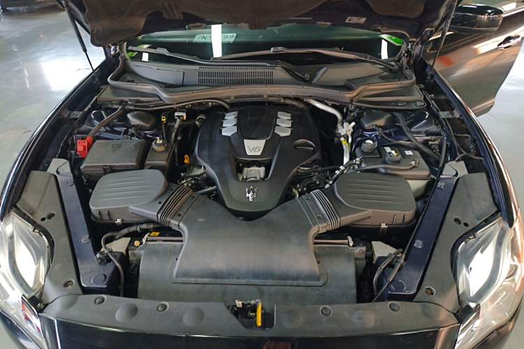 Used Maserati President 2015 3.0T Standard Model Engine Bay