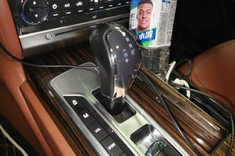 Used Maserati President 2015 3.0T S Q4 Gear Lever