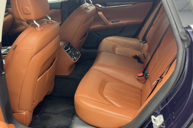 Used Maserati President 2015 3.0T Standard Model Interior 1