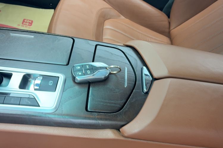 Used Maserati President 2015 3.0T Standard Model Interior 5