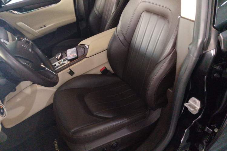 Used Maserati President 2015 3.0T Standard Model Left Front Seat