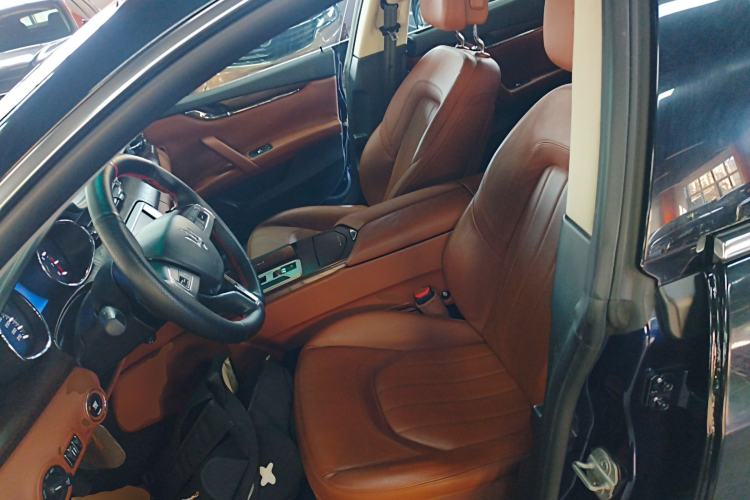 Used Maserati President 2015 3.0T Standard Model Left Front Seat