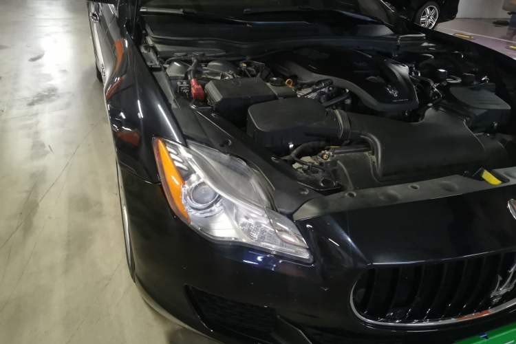Used Maserati President 2015 3.0T S Q4 Right Front Headlight