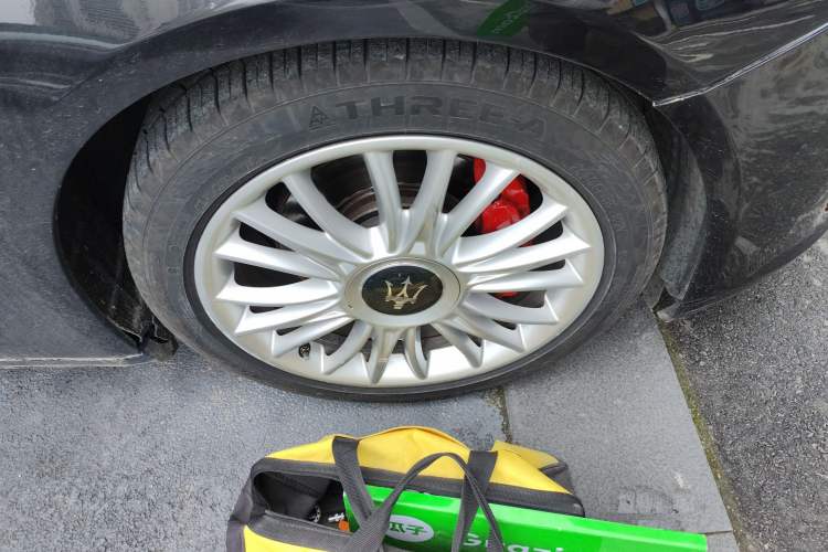 Used Maserati President 2015 3.0T Standard Model Right Front Wheel Hub