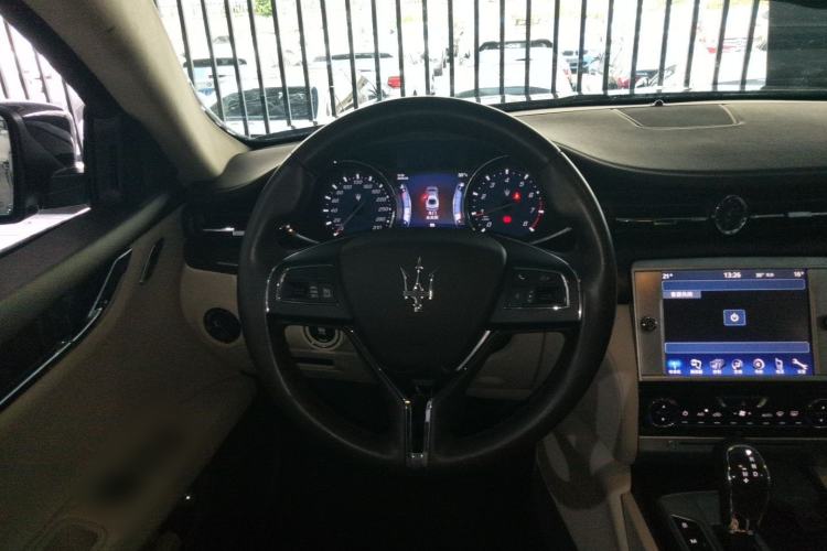 Used Maserati President 2015 3.0T Standard Model Steering Wheel
