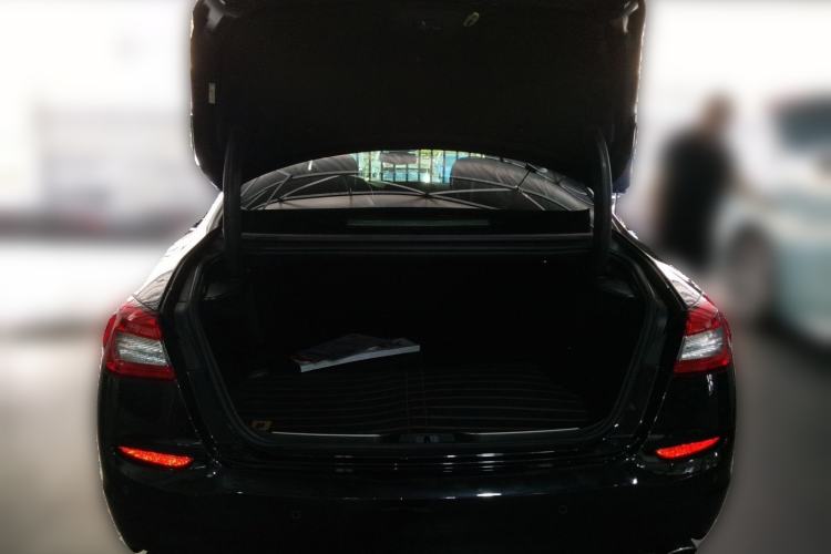 Used Maserati President 2015 3.0T Standard Model Trunk