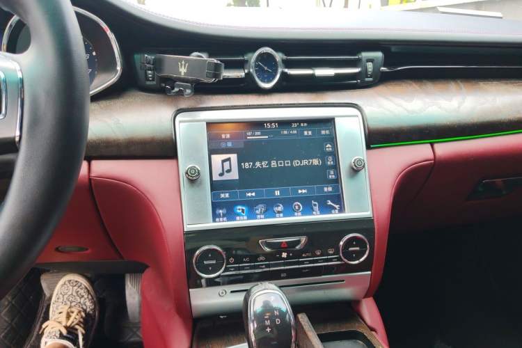 Used Maserati President 2015 3.0T Standard Model Audio And AC Panel