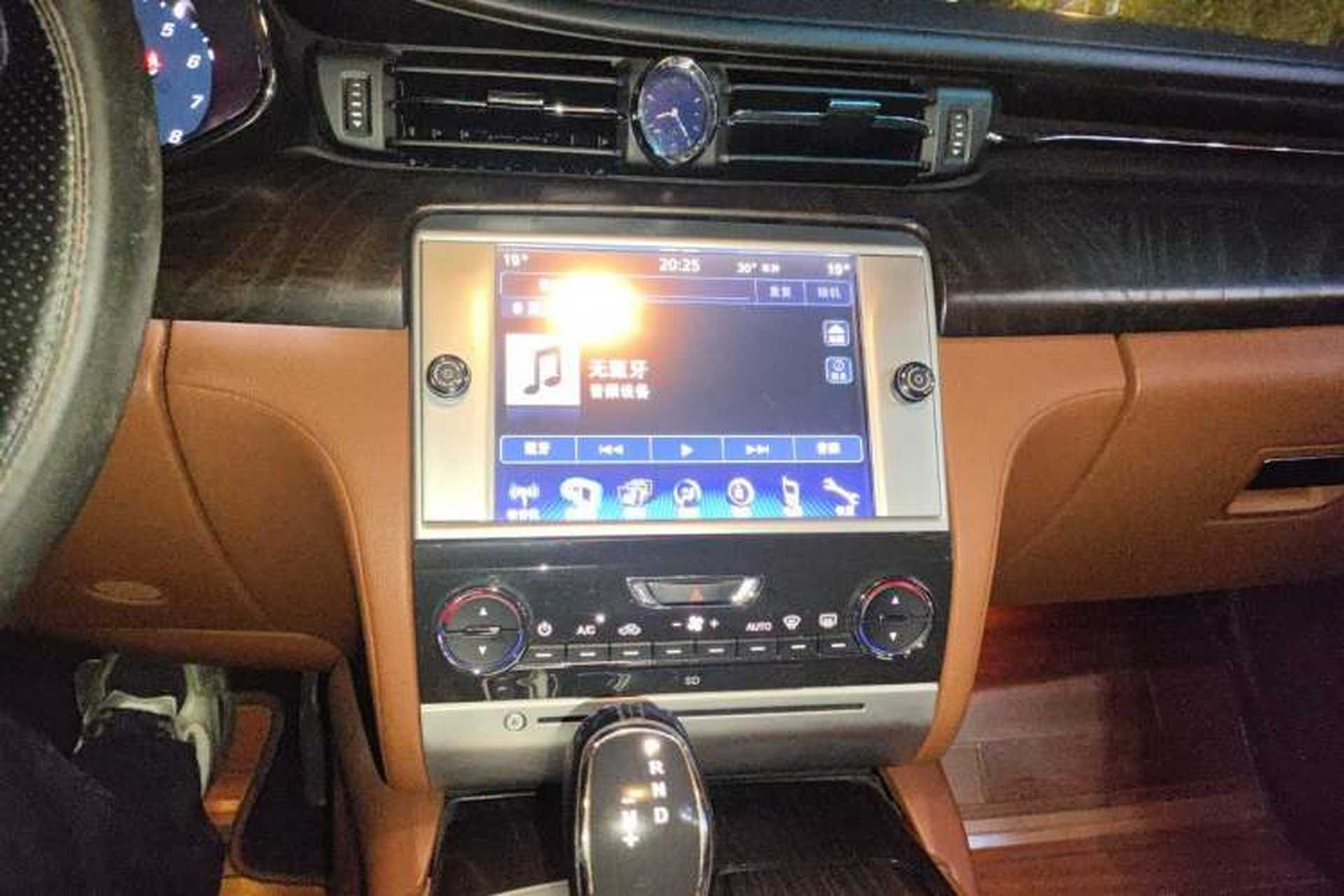 Used Maserati President 2015 3.0T Standard Model Audio And AC Panel