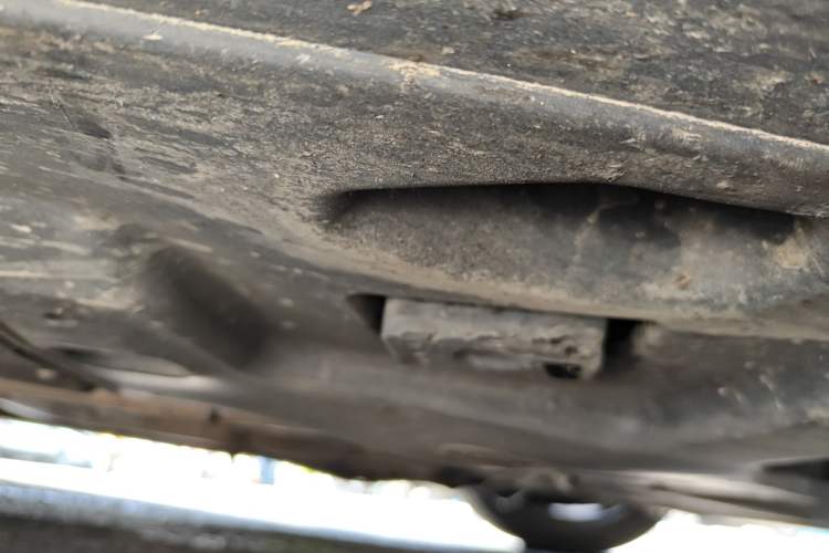 Used Maserati President 2015 3.0T Standard Model Chassis Front Right