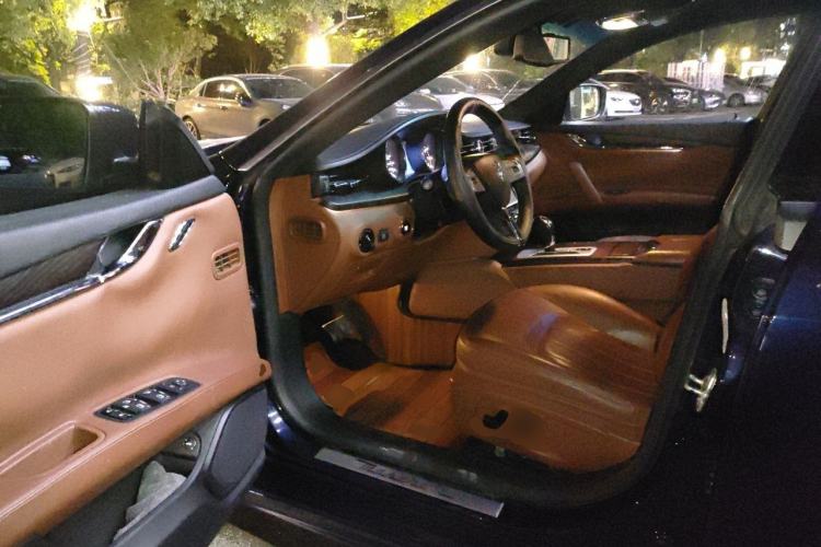 Used Maserati President 2015 3.0T Standard Model Driver Seat