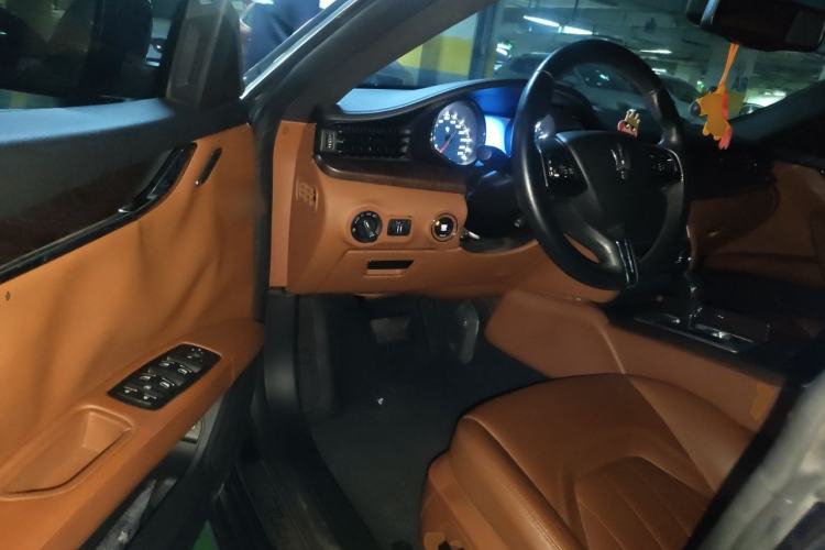 Used Maserati President 2015 3.0T Standard Model Driver Seat