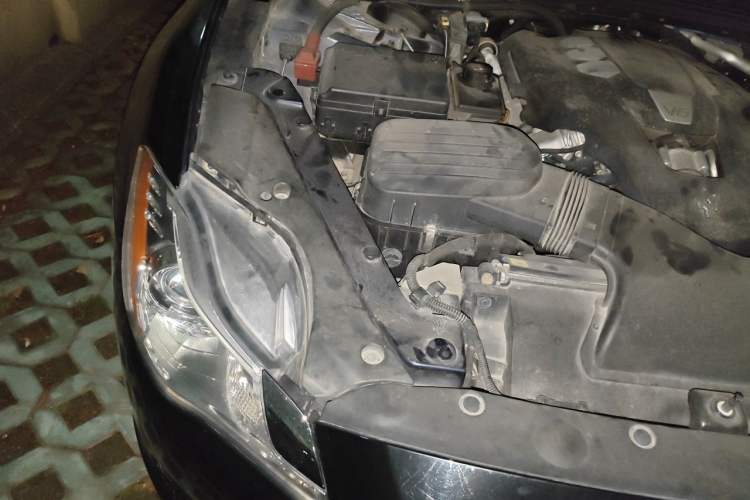 Used Maserati President 2015 3.0T Standard Model Engine Bay Right