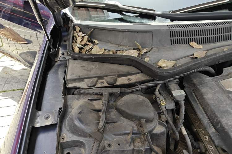 Used Maserati President 2015 3.0T Standard Model Engine Bay Right
