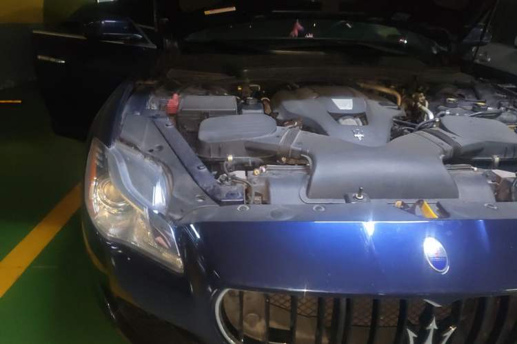 Used Maserati President 2015 3.0T Standard Model Engine Bay Right