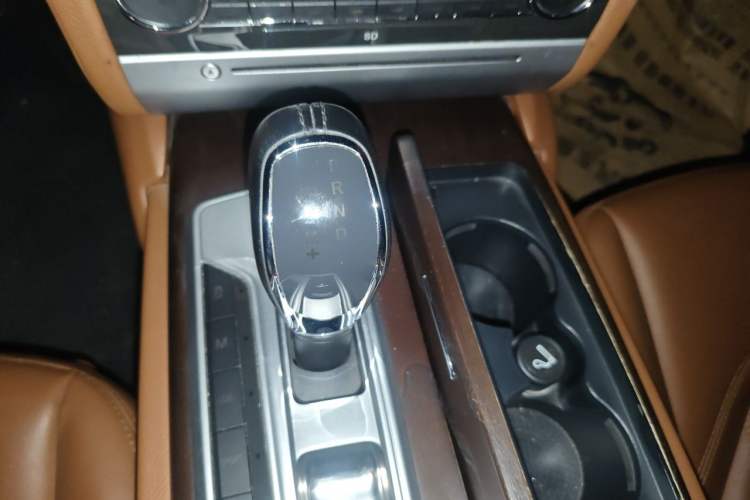 Used Maserati President 2015 3.0T Standard Model Gear Lever