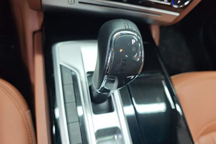 Used Maserati President  Gear Lever