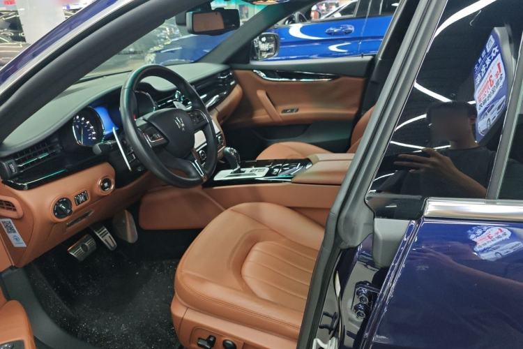 Used Maserati President  Left Front Seat