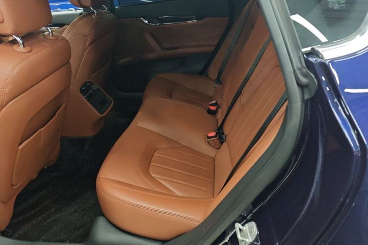 Used Maserati President  Left Rear Seat