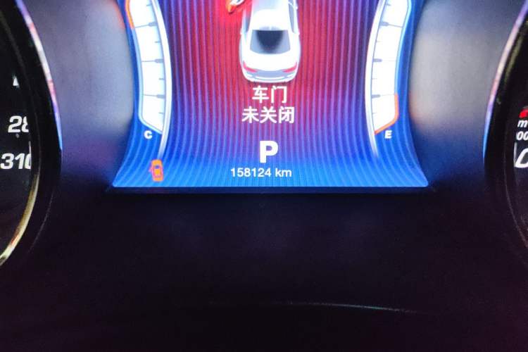 Used Maserati President 2015 3.0T Standard Model Odometer Close Up