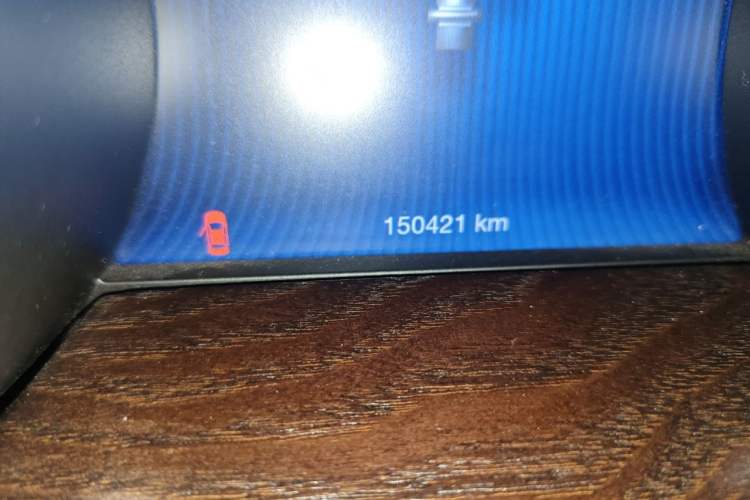 Used Maserati President 2015 3.0T Standard Model Odometer Close Up