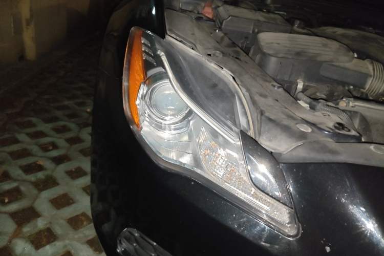 Used Maserati President 2015 3.0T Standard Model Right Front Headlight
