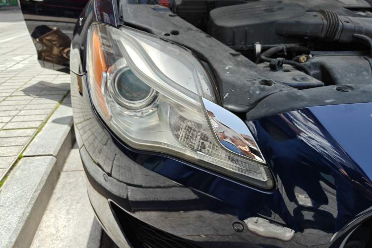 Used Maserati President 2015 3.0T Standard Model Right Front Headlight
