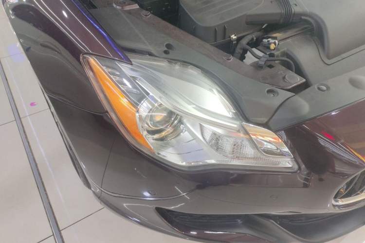 Used Maserati President 2015 3.0T Standard Model Right Front Headlight