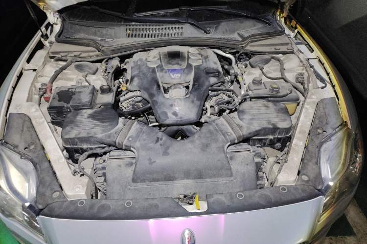 Used Maserati President 2015 3.0T S Q4 Engine Bay