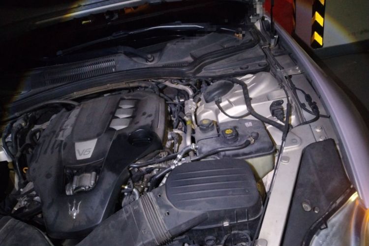 Used Maserati President 2015 3.0T Standard Model Engine Bay Left