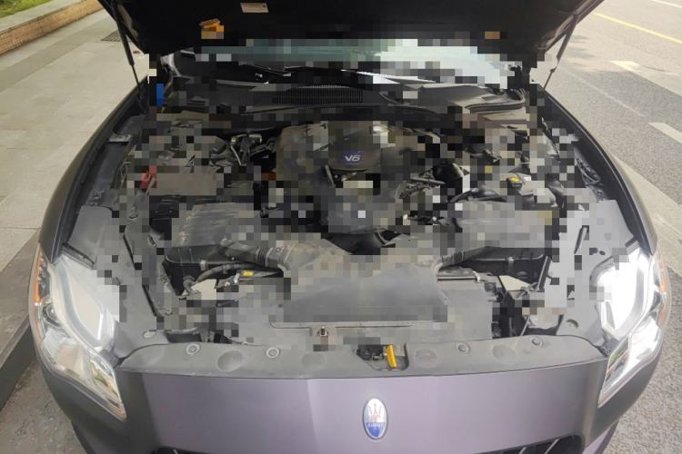 Used Maserati President 2015 3.0T Standard Model Engine Bay