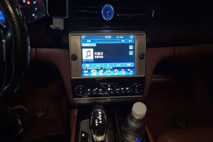Used Maserati President 2015 3.0T Standard Model Audio And AC Panel